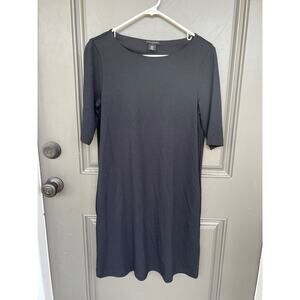 NWT Adrienne Vittadini size 6 simple black dress with pockets
